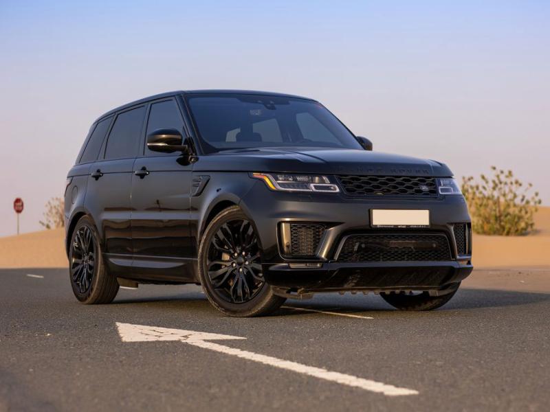 Airport transfers, hourly service, long-distance trips
