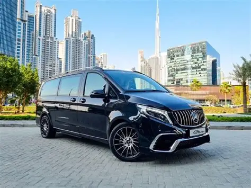 Airport transfers, hourly service, long-distance trips