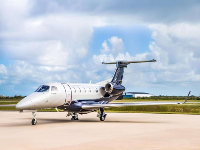 Phenom 300 (Embraer)